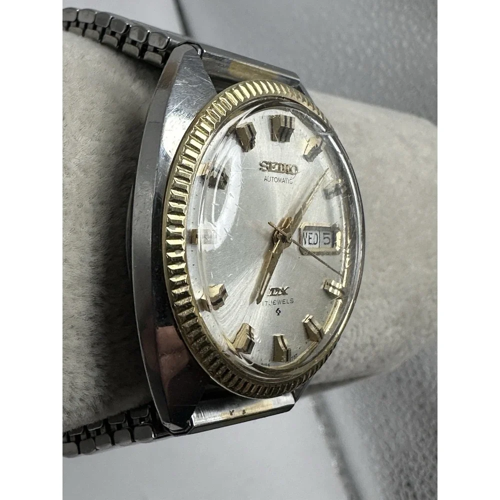 Seiko DX Automatic 6106-7047 Runs Vintage 36MM 6.25